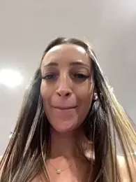 BelleLouiseVp webcam model stream image