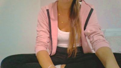 Adelinee webcam cam4 model stream image