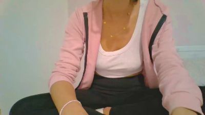 Adelinee webcam cam4 model stream image