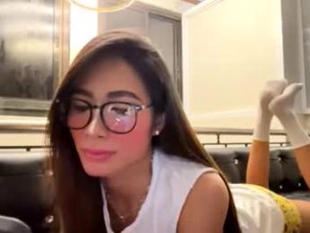 gleiahong webcam chaturbate model stream image