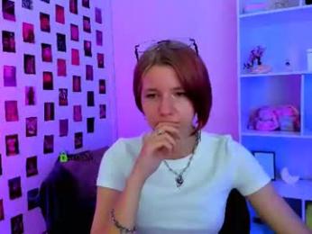 gloria_bubble webcam model stream image