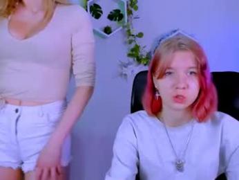 gloria_bubble webcam model stream image