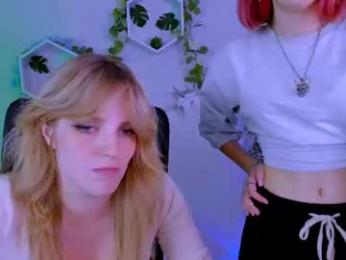 gloria_bubble webcam model stream image