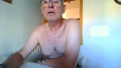 quique185bcn webcam cam4 model stream image
