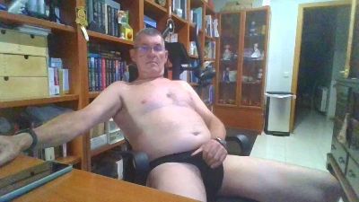 quique185bcn webcam cam4 model stream image