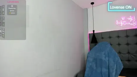scarletcherry18 webcam model stream image