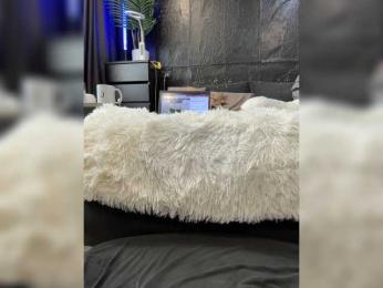 cool-party webcam bongacams model stream image