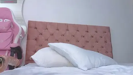 Tiphani_walker_ webcam model stream image