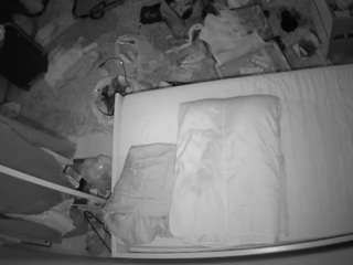 voyeurcam-julmodels-whitebed-5 webcam model stream image