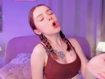 glowhub_ webcam model stream image
