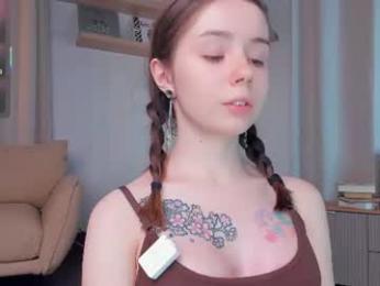 glowhub_ webcam model stream image