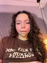 Mia_honey3 webcam preview