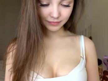 charming_bliss webcam chaturbate model stream image