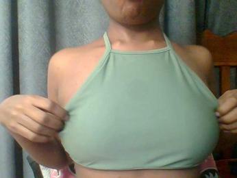 Hotchille webcam model stream image