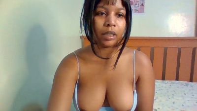 Lashlunax webcam model stream image