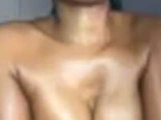 tastethepeach webcam camsoda model stream image