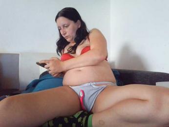 Larasaintporn webcam model stream image