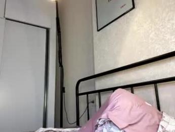 little_style webcam model stream image