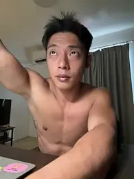 Yooo17 webcam stripchat model stream image