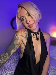 Cinamoonn webcam stripchat model stream image