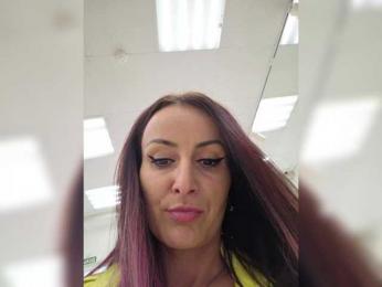 _AnnaMaria_ webcam bongacams model stream image