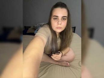 yours-13 webcam model stream image