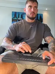 DimitriSullivan_ webcam model stream image