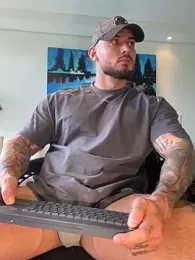 DimitriSullivan_ webcam model stream image