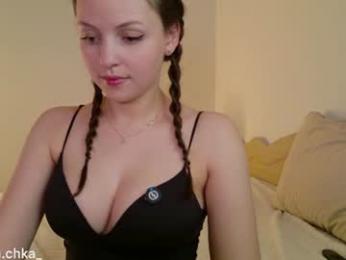 pusichka_ webcam model stream image