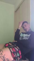 TuuNeenee30 webcam model stream image