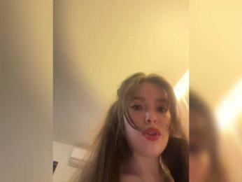 YourLadyyy webcam bongacams model stream image