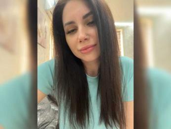 Y_Leiki webcam model stream image