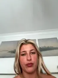 BabyBluexox webcam model stream image