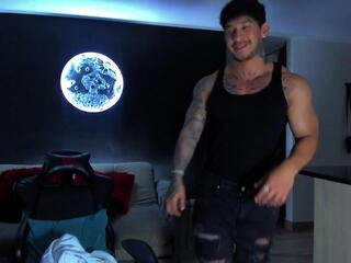 Dammian Miller webcam model stream image