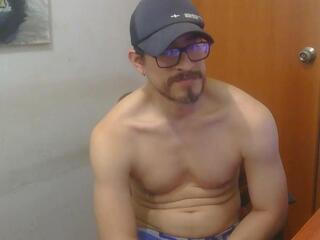 Guiverno webcam model stream image