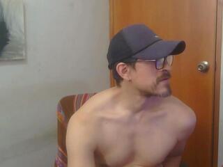 Guiverno webcam model stream image