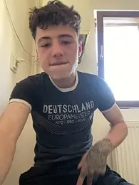 denysio89 webcam model stream image