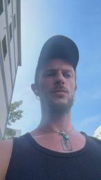 RadBtm webcam model stream image