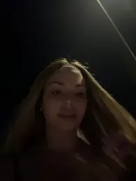 Noeliagglow webcam model stream image