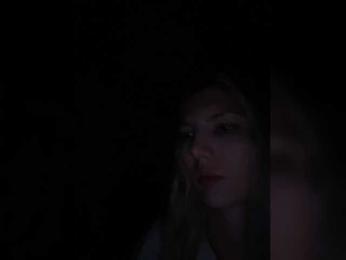 Milanii webcam model stream image