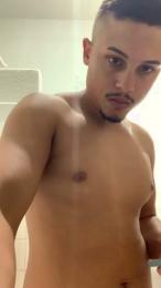 Morenoyboy webcam model stream image