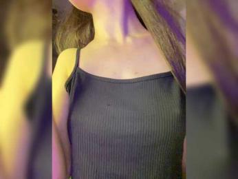 Lili_Pink webcam bongacams model stream image