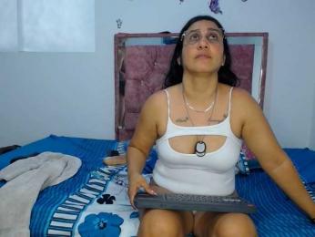 rose-bukaters webcam model stream image
