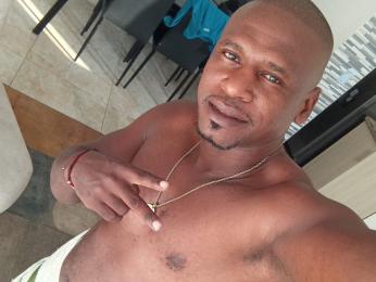 GargoCali webcam model stream image