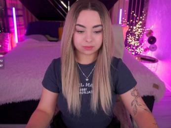 SusieWood webcam bongacams model stream image