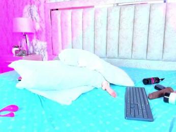 AlaiaMoretti webcam model stream image