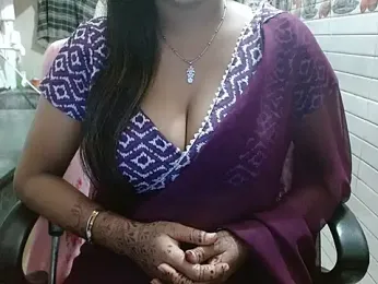 LovingPihu webcam model stream image