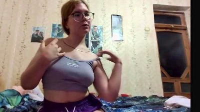 AzaleeKanz webcam model stream image