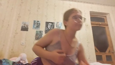 AzaleeKanz webcam model stream image