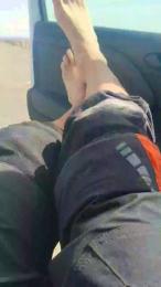 julespons08 webcam model stream image